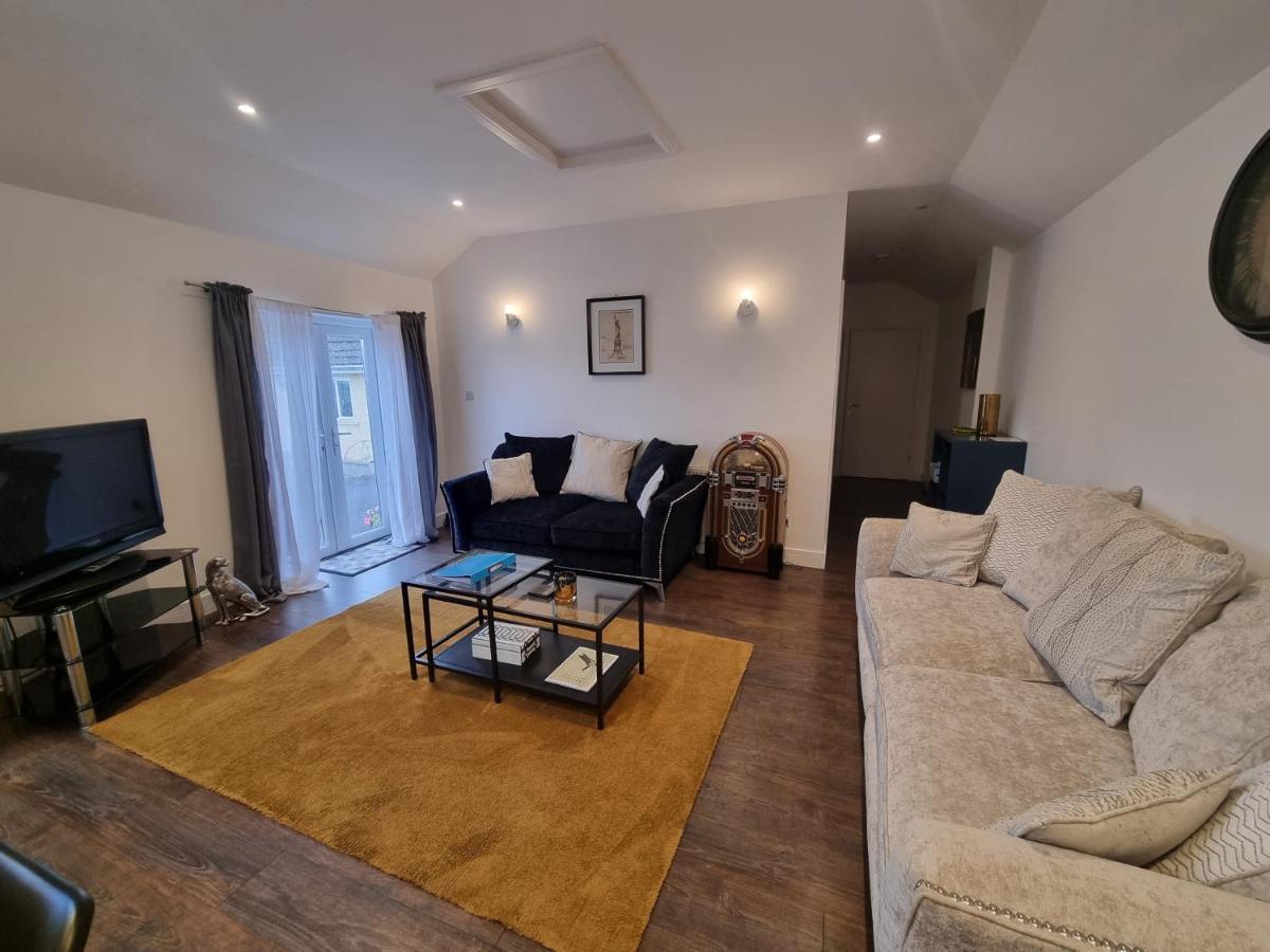 No.1 Bloom Apartments, Бат Екстер'єр фото