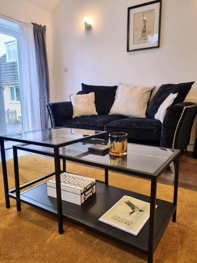 No.1 Bloom Apartments, Бат Екстер'єр фото